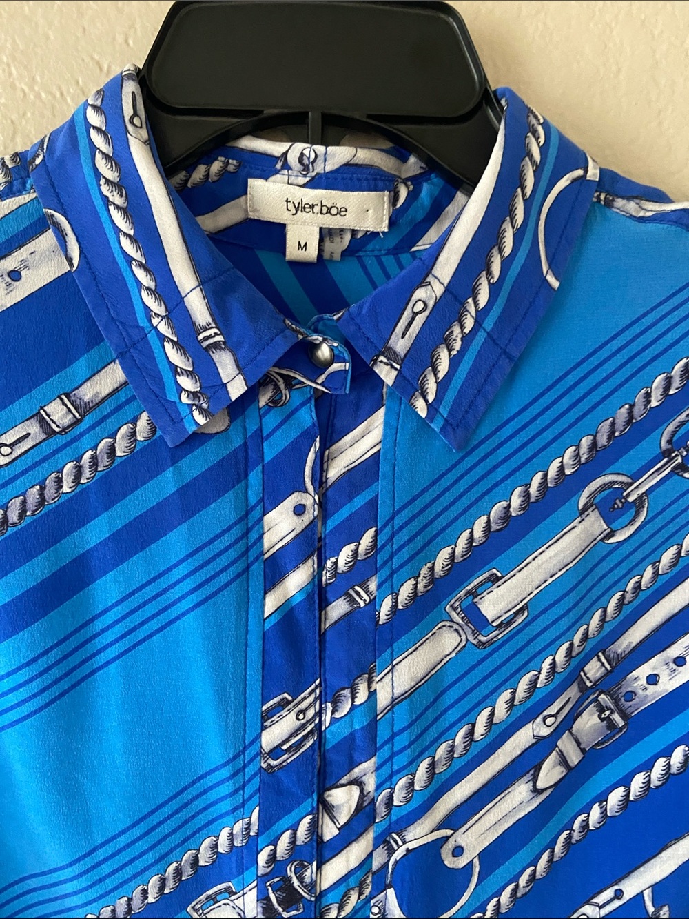 Tyler Boe Olivia Silk Bold Blue Equestrian Chain and Belt Pattern Blouse. Size M - Picture 3 of 13